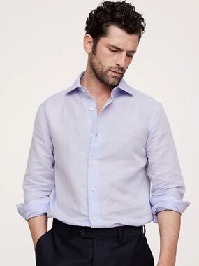 Banana Republic Slim Fit Linen Dress Shirt. Cerulean Blue. Size M. Worn 1 time!